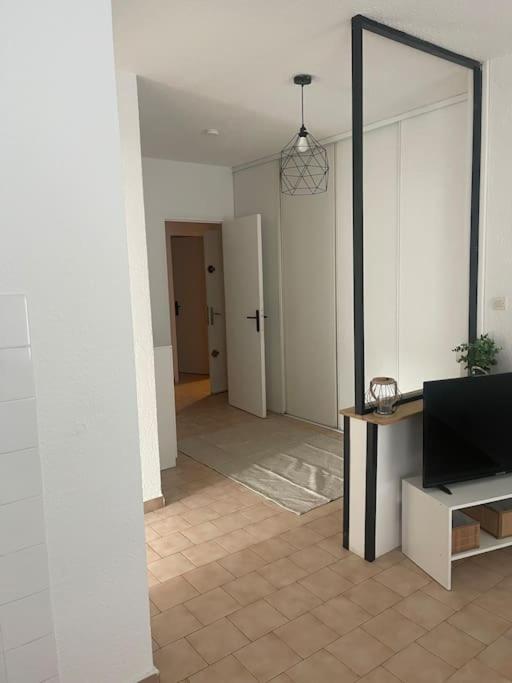 Appartement A 100 M De La Gare Port-de-Bouc Eksteriør billede